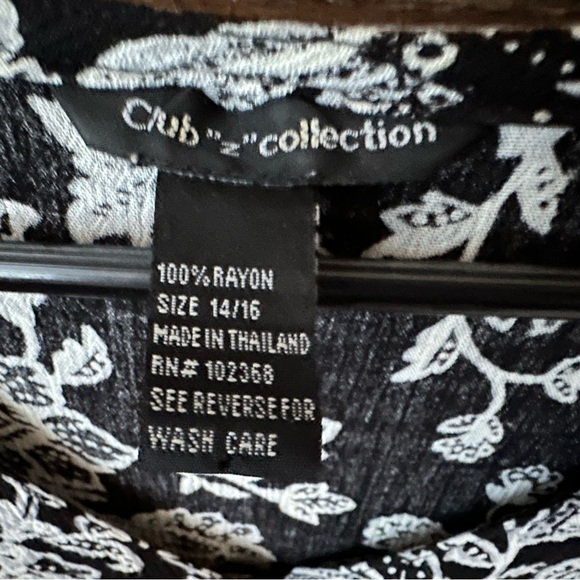 Ladies size 14/16 Club “z” collection brand short-sleeved top - Picture 3 of 5